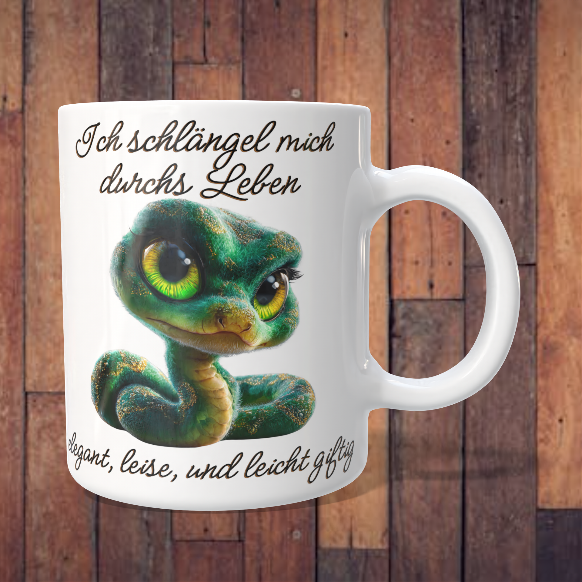 Tasse „Ich schlängel mich durchs Leben – elegant, leise und leicht giftig“ mit Schlange – 312 ml